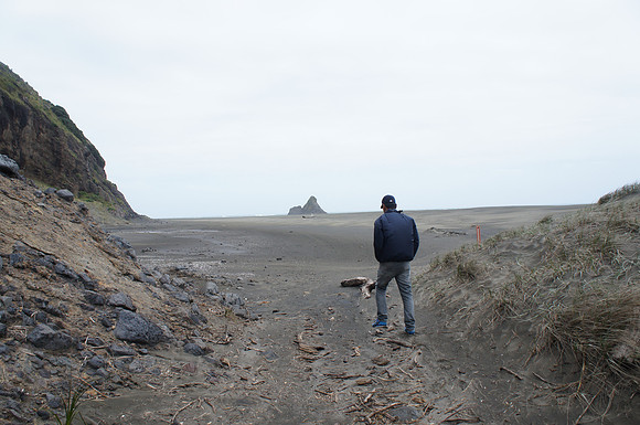 Karekare Beach