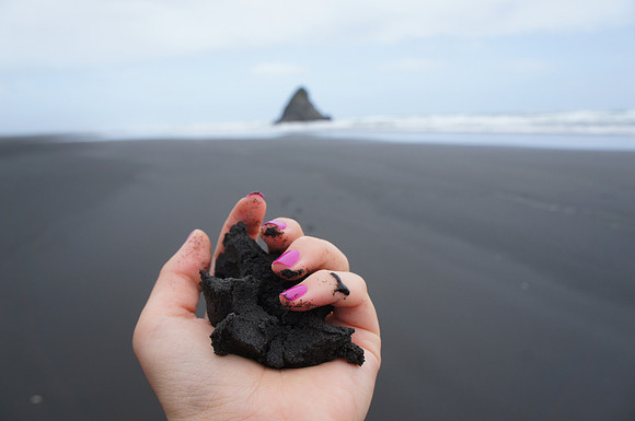 Karekare Beach
