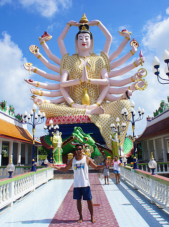 Wat Plai Laem