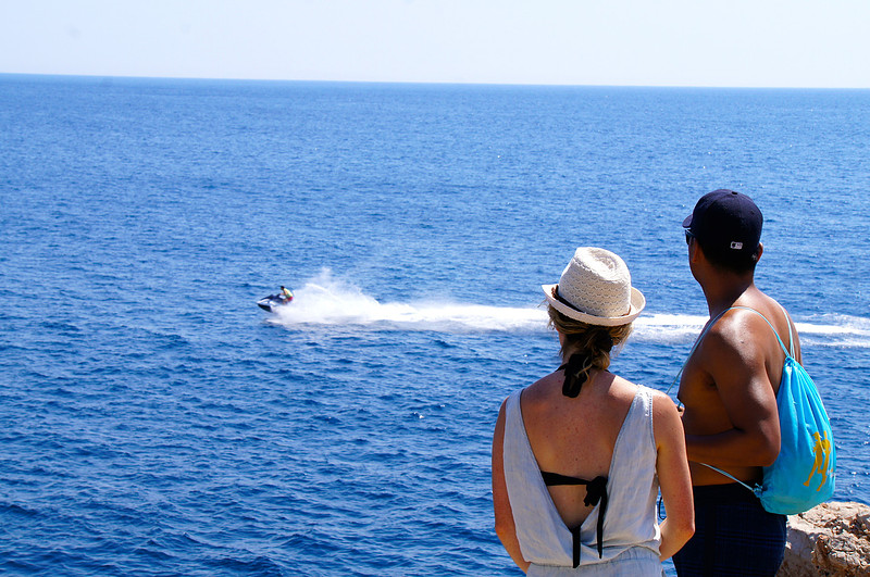 Gabi and Vlad watching jet skier