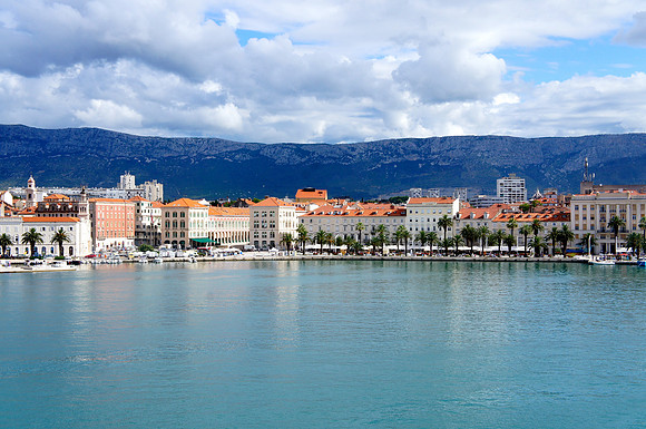 Split panorama from the ferry to Vis