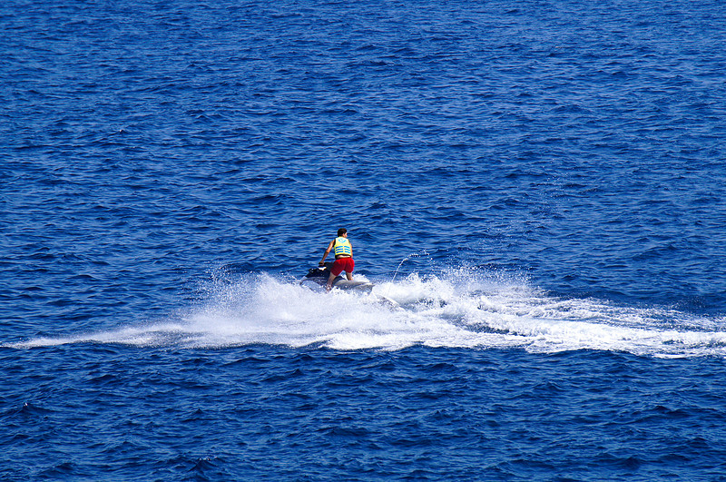 Jet skier at full zoom