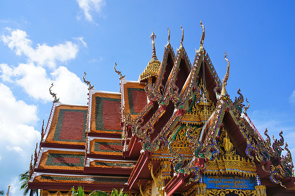 Wat Plai Laem