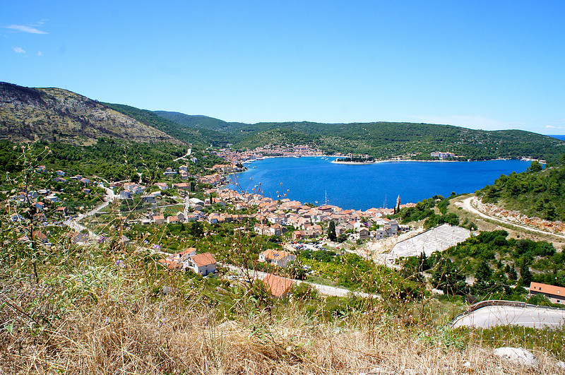 Vis from atop