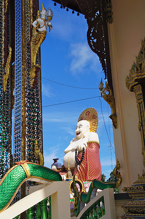 Wat Plai Laem