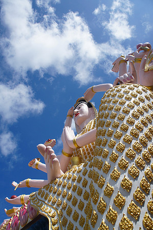 Wat Plai Laem